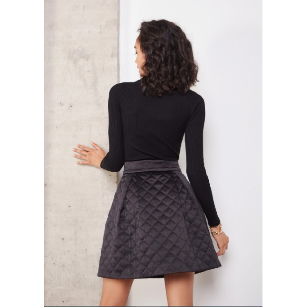 Стильна стьобана спідниця з кишенями коротка чорна (розмір 40 - 54 XS - XXL)